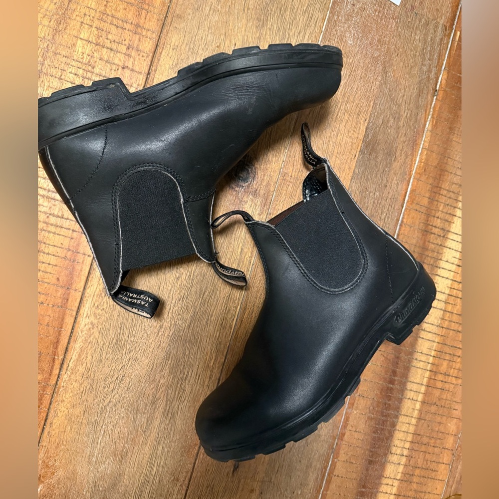 Blundstone Black Sole Chelsea Boots